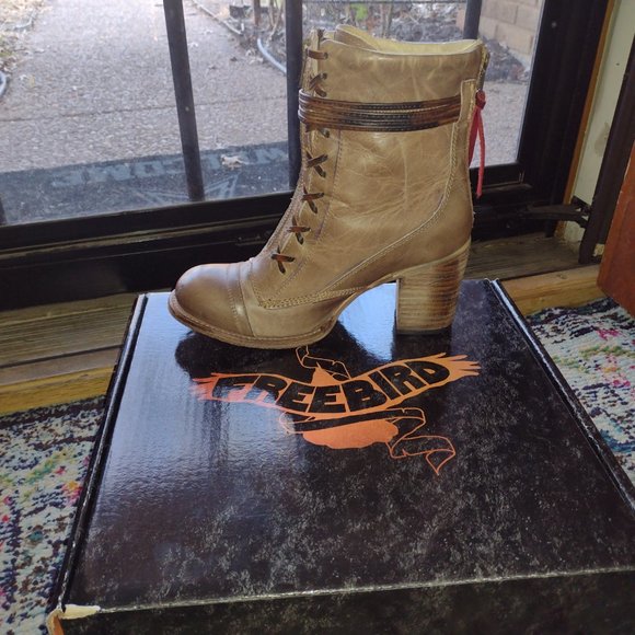 Freebird Bailey Boots - Picture 11 of 14